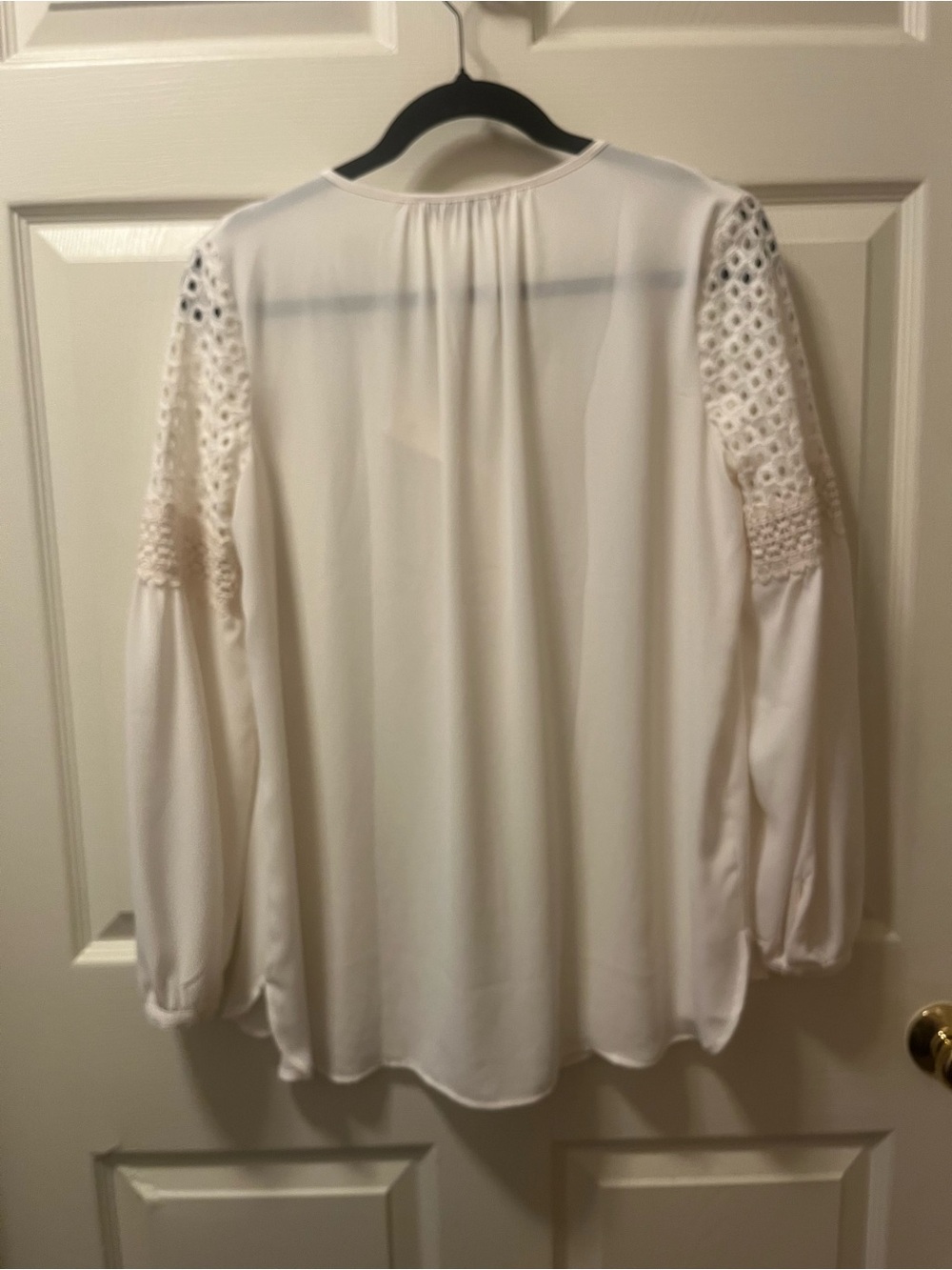 LOFT Womens Small Ivory‎ Peasant Blouse Eyelet Lace Detail Long Sleeved BOHO top - Picture 2 of 9